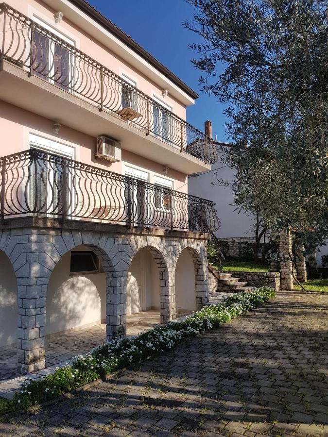 Apartment Mit Balkon Пореч Екстериор снимка