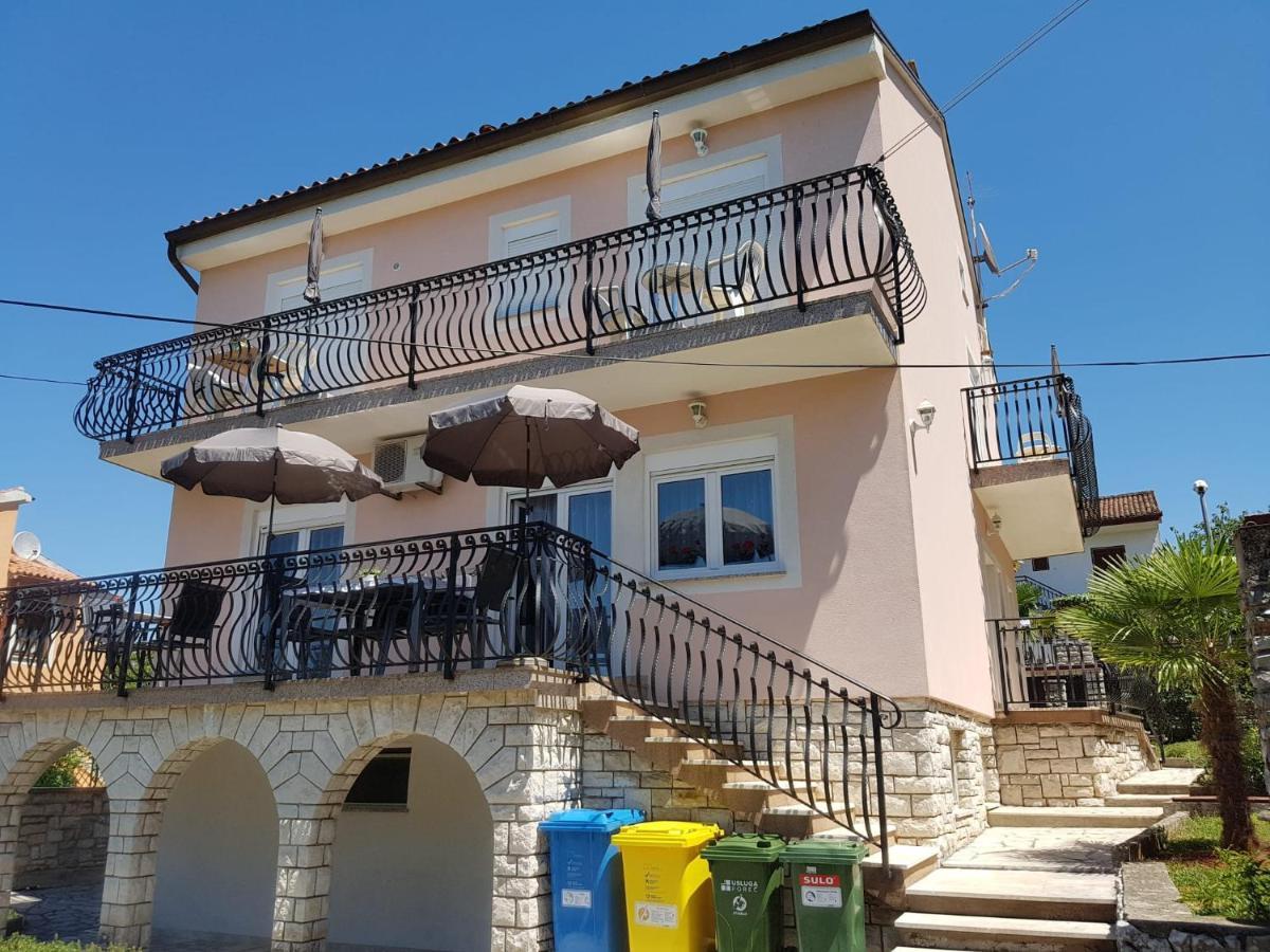 Apartment Mit Balkon Пореч Екстериор снимка